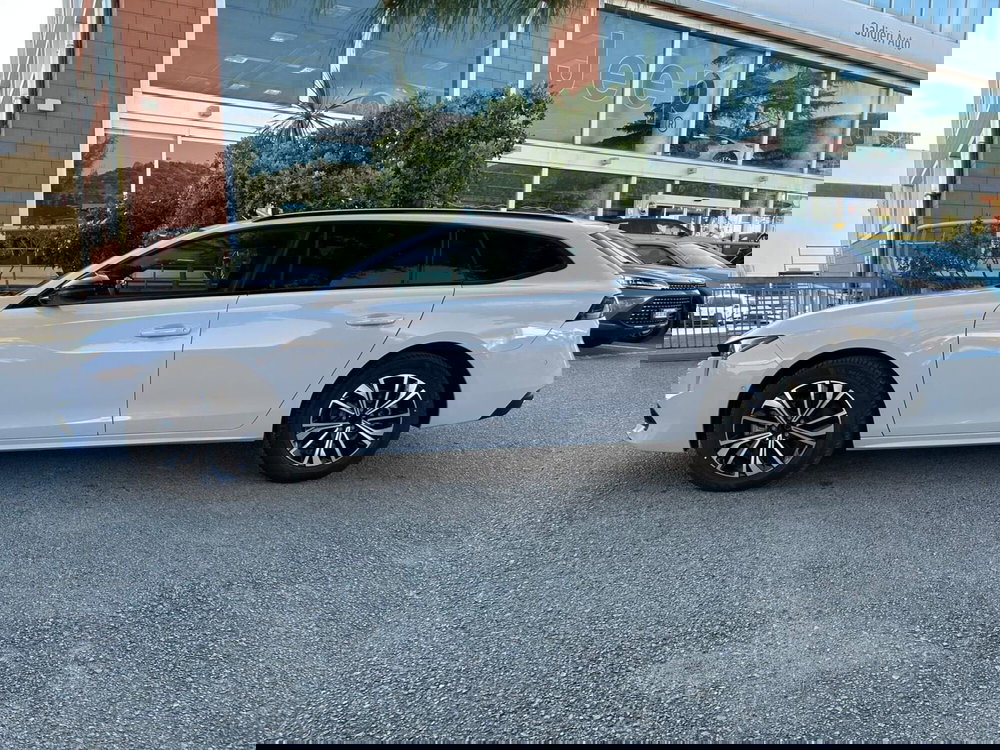 Peugeot 508 SW nuova a Salerno (10)