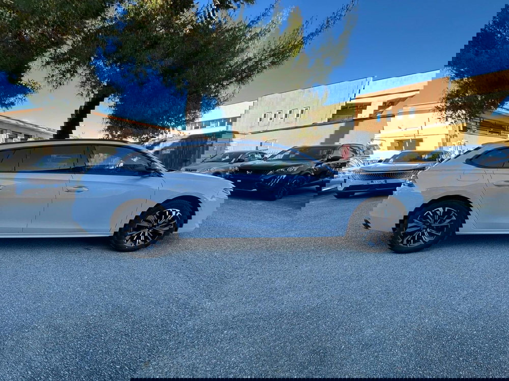 Peugeot 508 SW nuova a Salerno (11)
