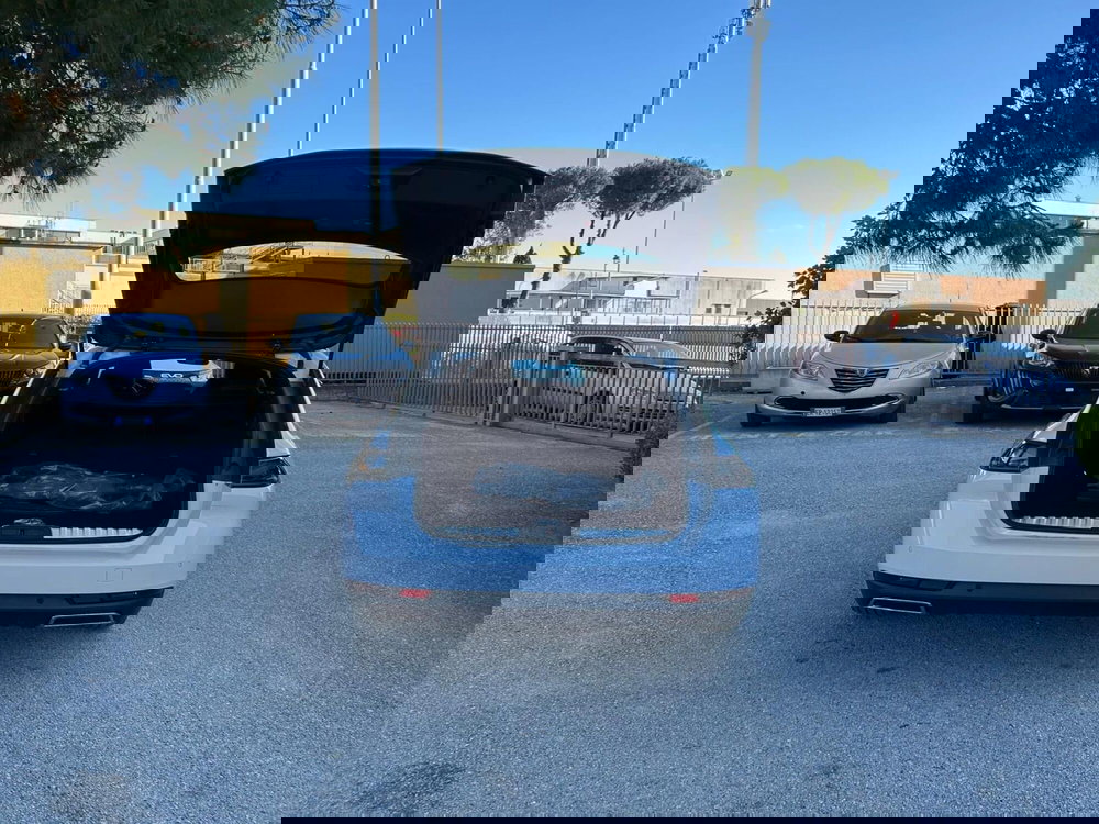 Peugeot 508 SW nuova a Salerno (14)