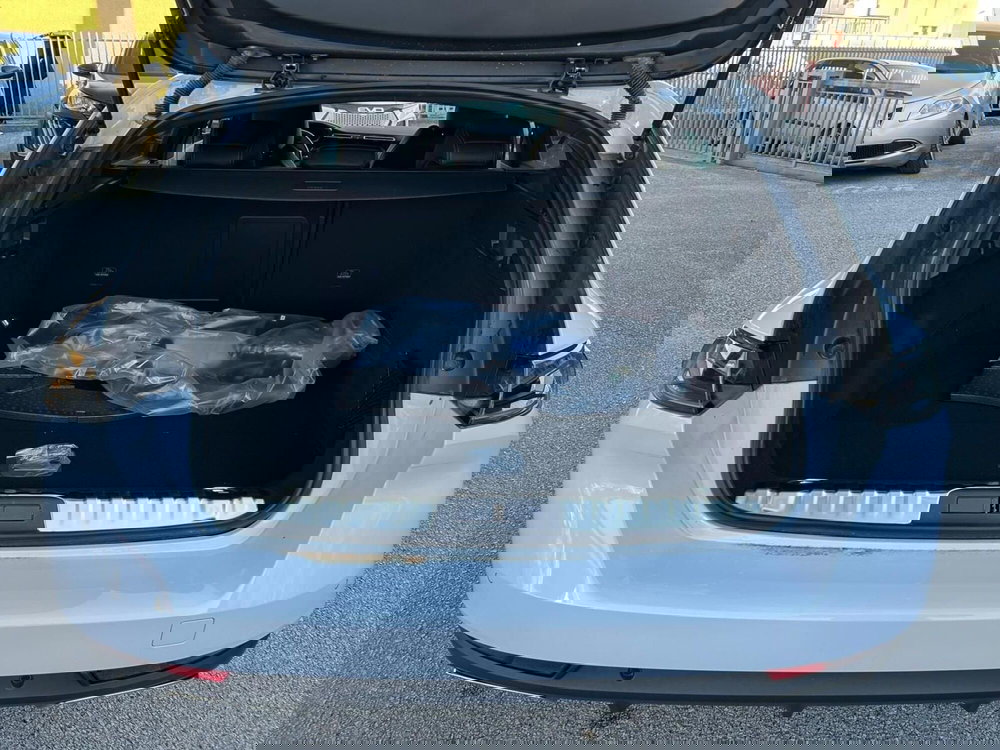 Peugeot 508 SW nuova a Salerno (15)