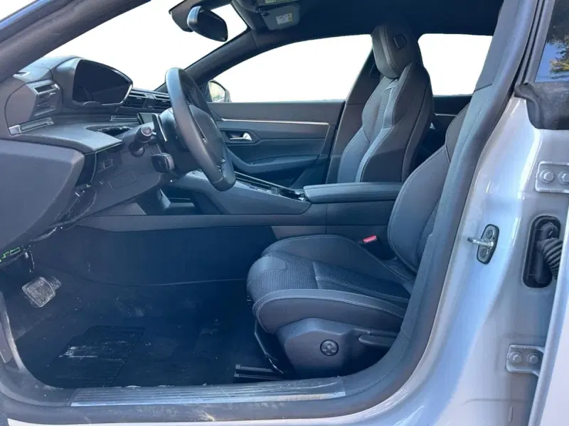 Peugeot 508 SW nuova a Salerno (6)