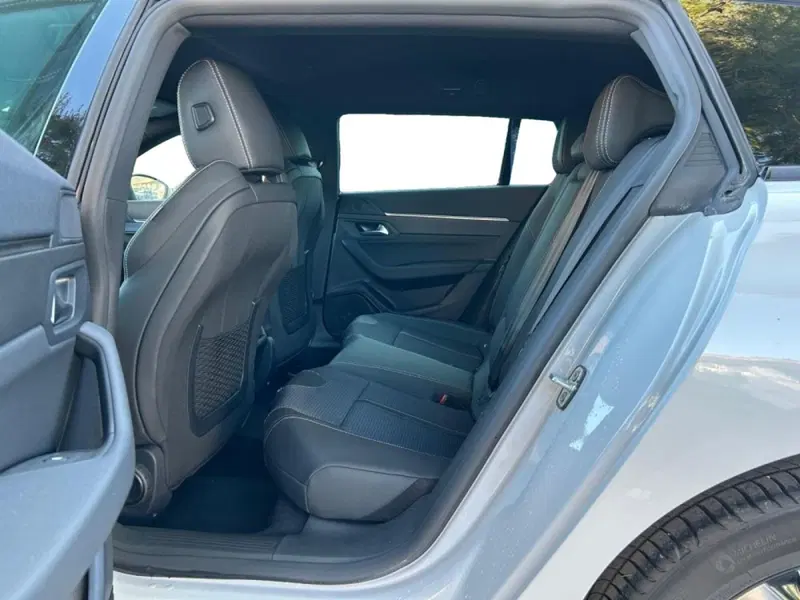 Peugeot 508 SW nuova a Salerno (7)