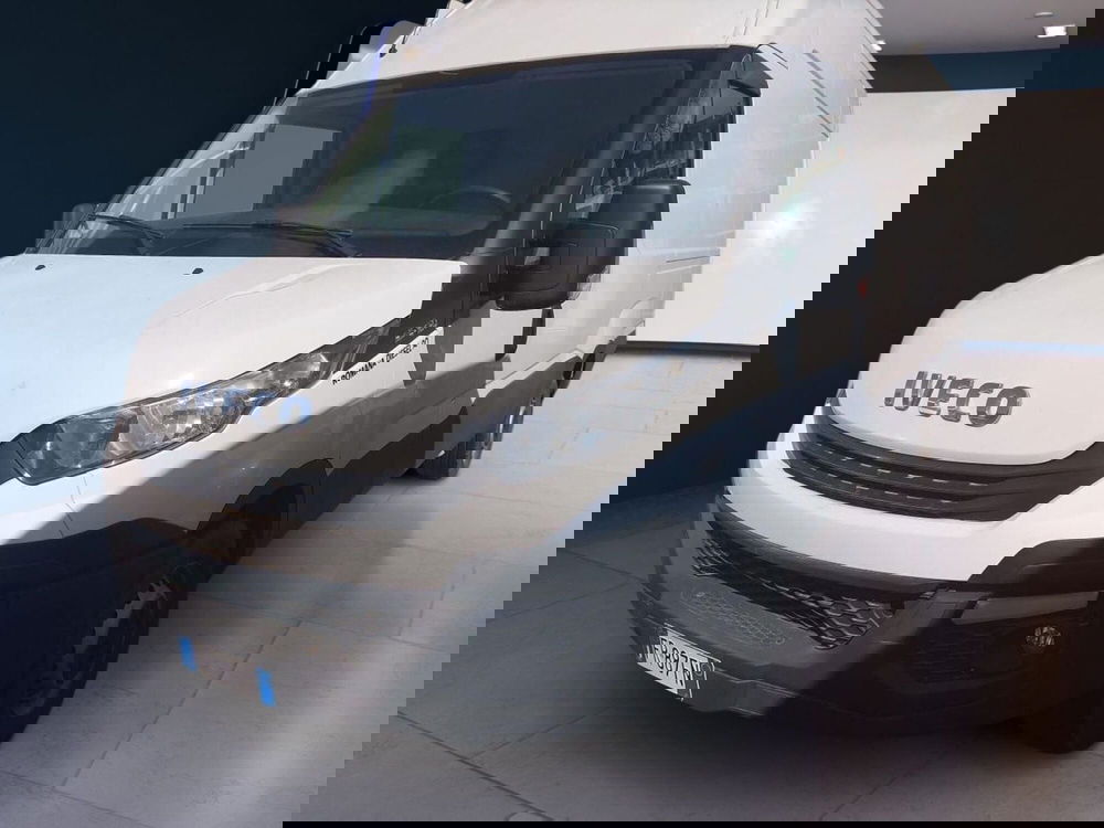 Iveco Daily Furgone usata a Salerno