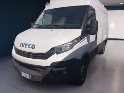 Iveco Daily Furgone 35 S12 V H2 3520 del 2018 usata a Fisciano