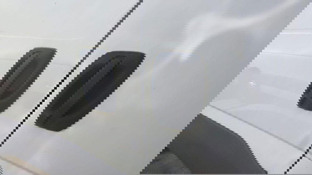 Iveco Daily Furgone usata a Salerno (13)