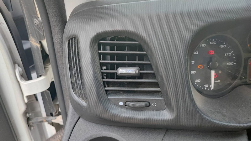 Iveco Daily Furgone usata a Salerno (20)