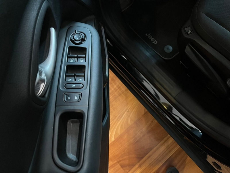 Jeep Renegade usata a Salerno (13)
