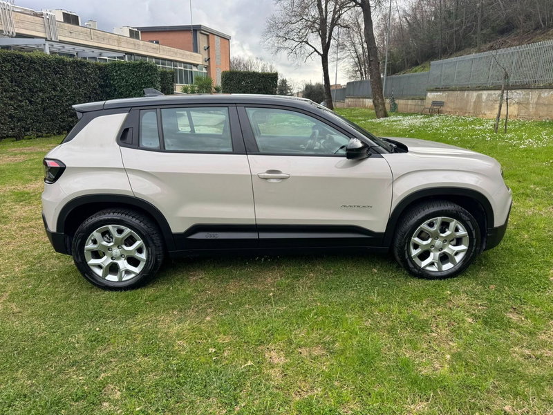 Jeep Avenger usata a Salerno (14)