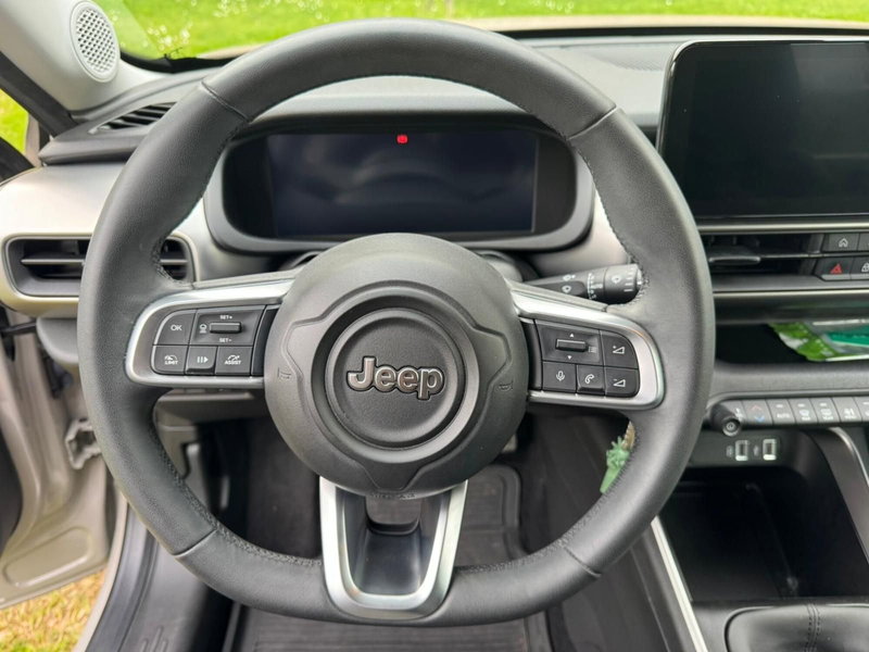 Jeep Avenger usata a Salerno (17)