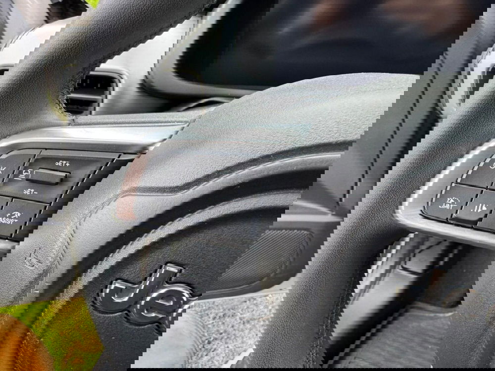 Jeep Avenger usata a Salerno (18)