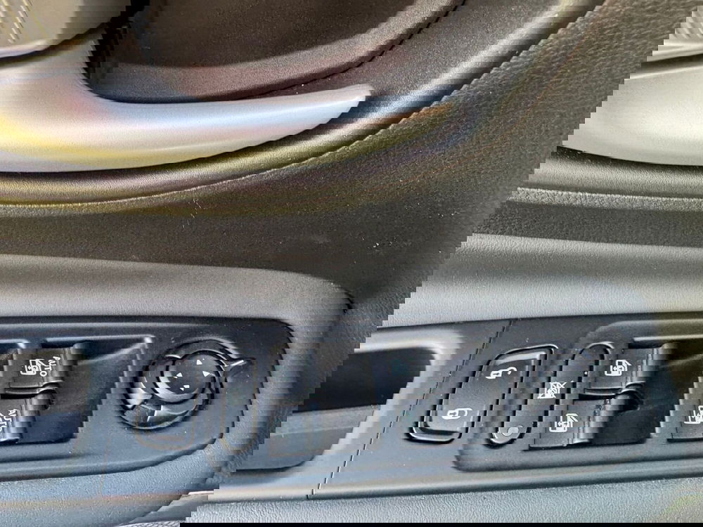 Jeep Renegade usata a Salerno (16)