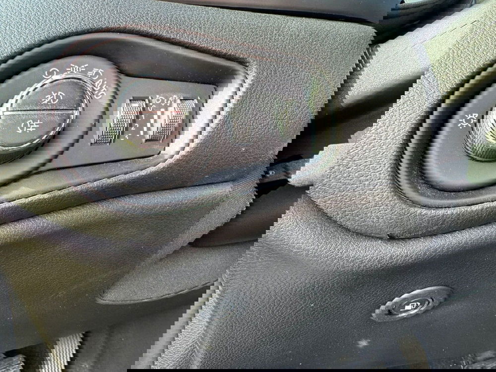 Jeep Renegade usata a Salerno (17)