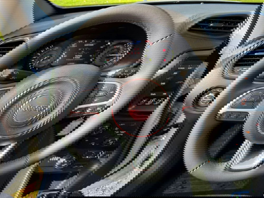 Jeep Renegade usata a Salerno (18)