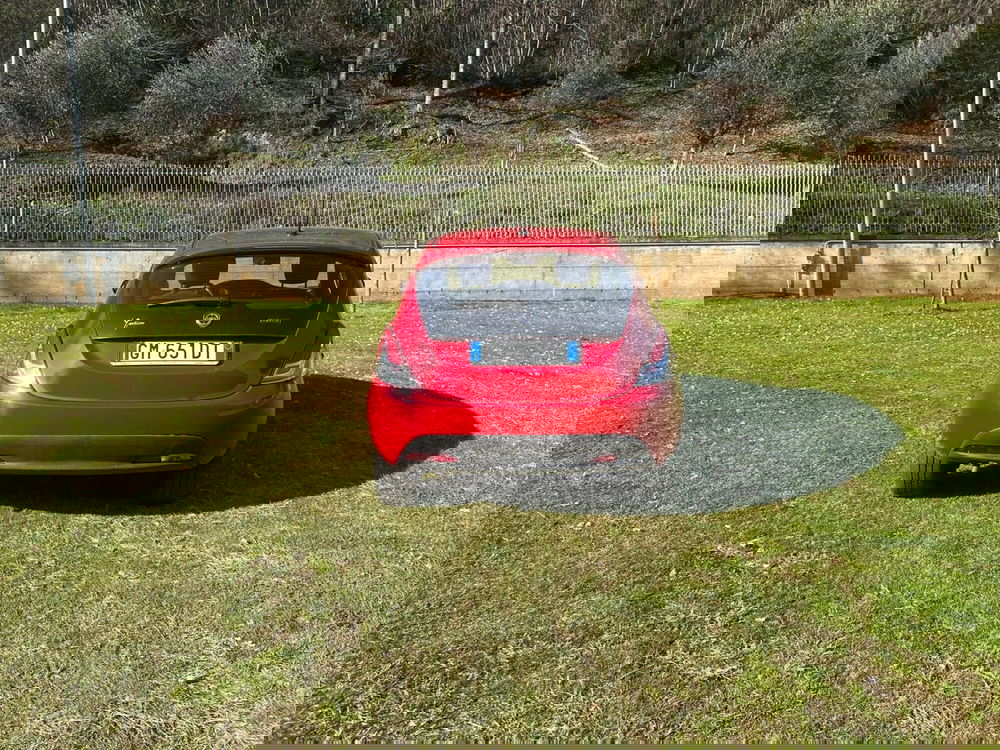 Lancia Ypsilon usata a Salerno (12)