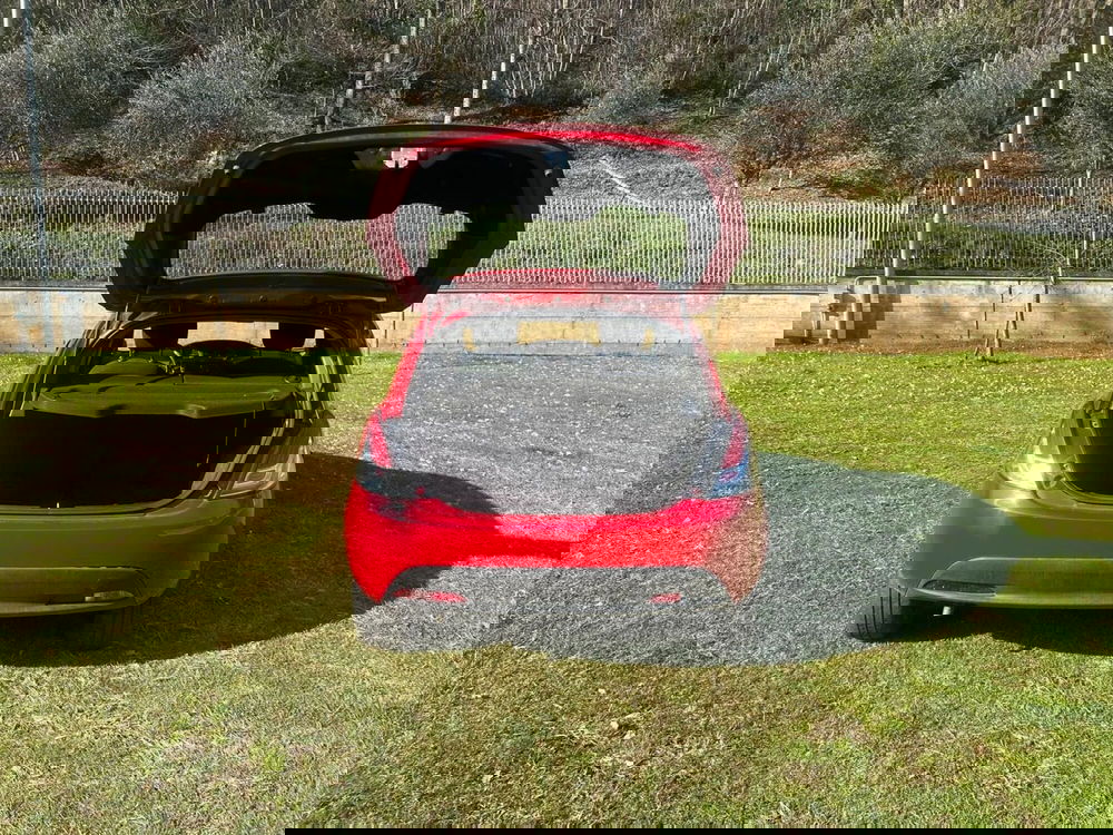 Lancia Ypsilon usata a Salerno (13)