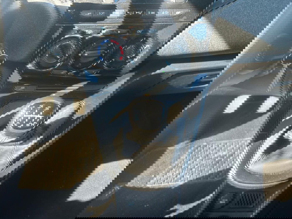 Lancia Ypsilon usata a Salerno (20)