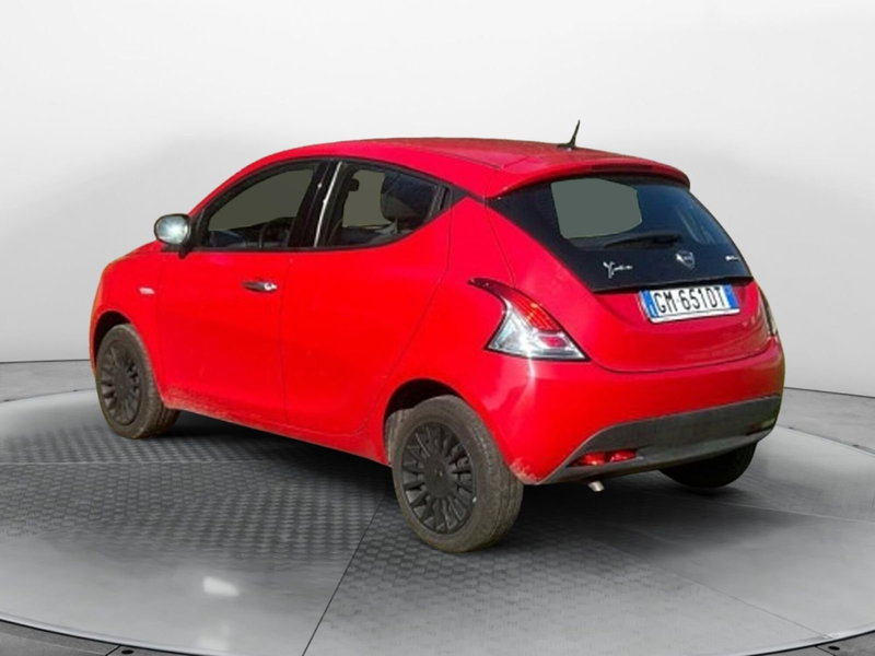 Lancia Ypsilon usata a Salerno (4)