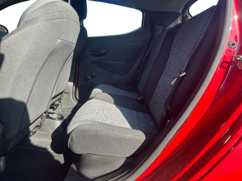 Lancia Ypsilon usata a Salerno (7)
