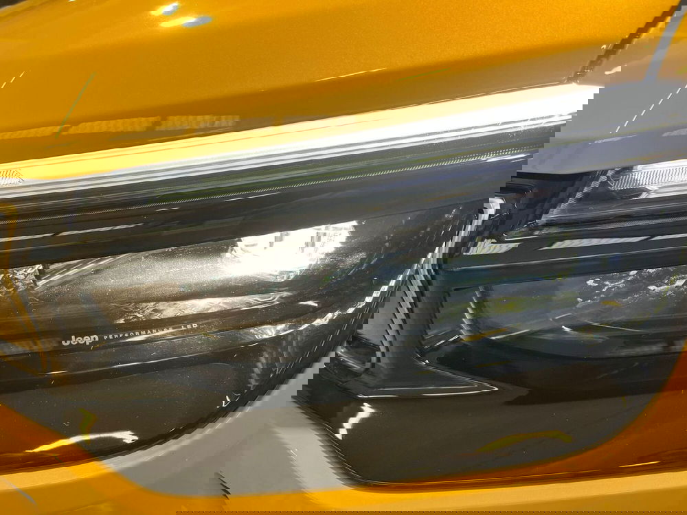 Jeep Avenger usata a Salerno (18)