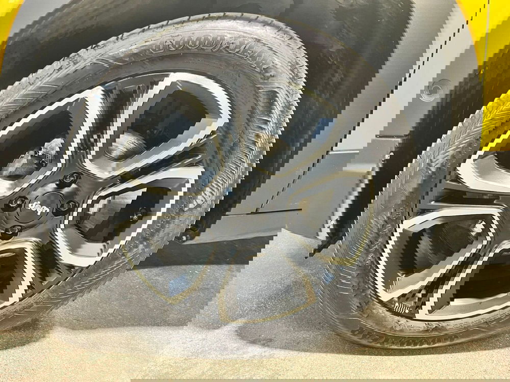 Jeep Avenger usata a Salerno (20)