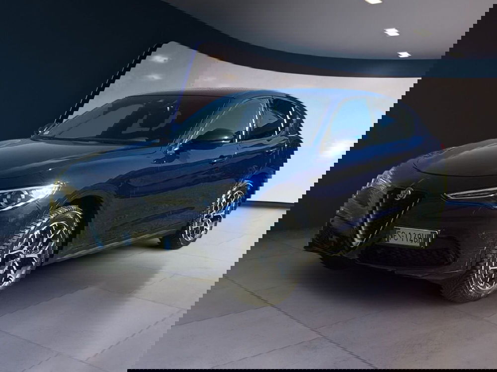 Alfa Romeo Stelvio usata a Salerno