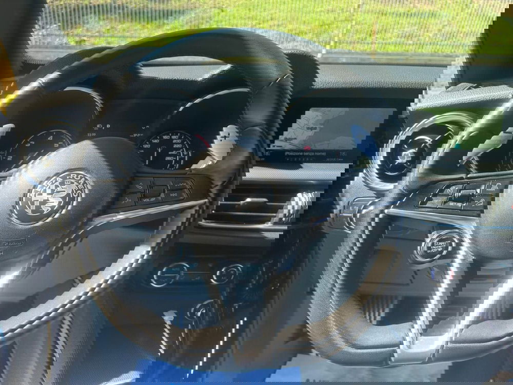 Alfa Romeo Stelvio usata a Salerno (13)