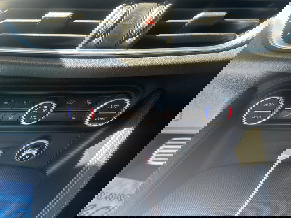 Alfa Romeo Stelvio usata a Salerno (19)