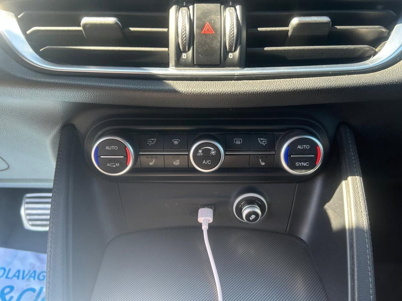 Alfa Romeo Stelvio usata a Salerno (19)