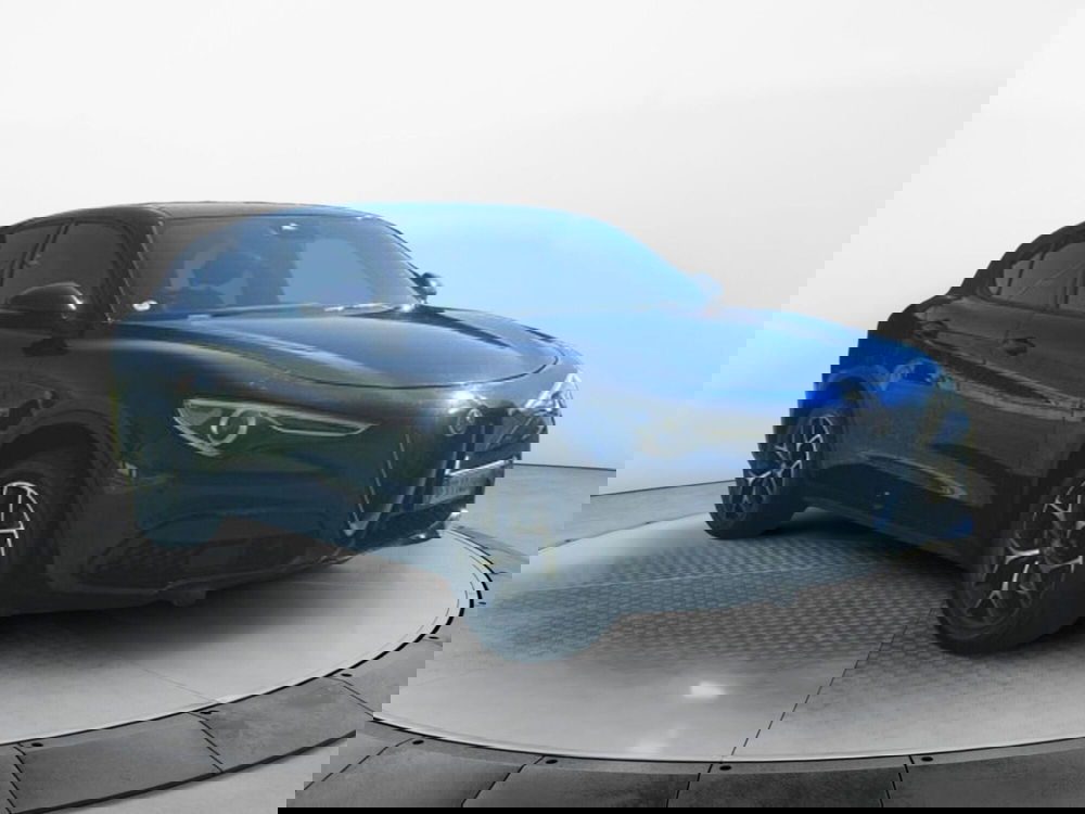 Alfa Romeo Stelvio usata a Salerno (2)