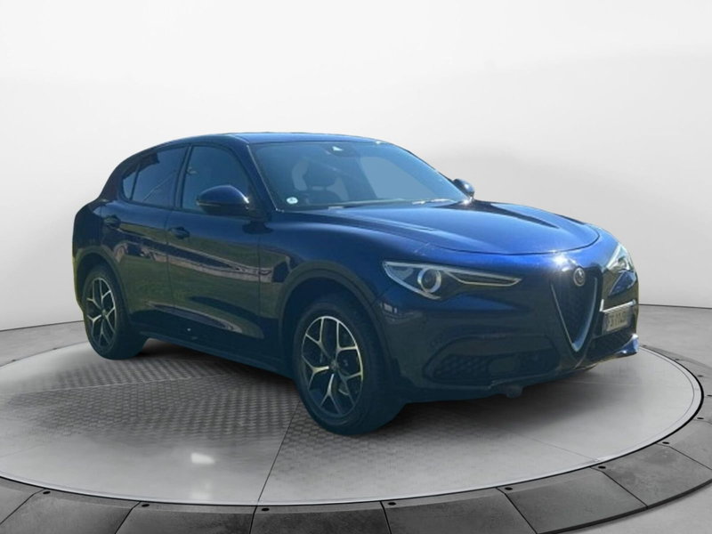 Alfa Romeo Stelvio usata a Salerno (2)