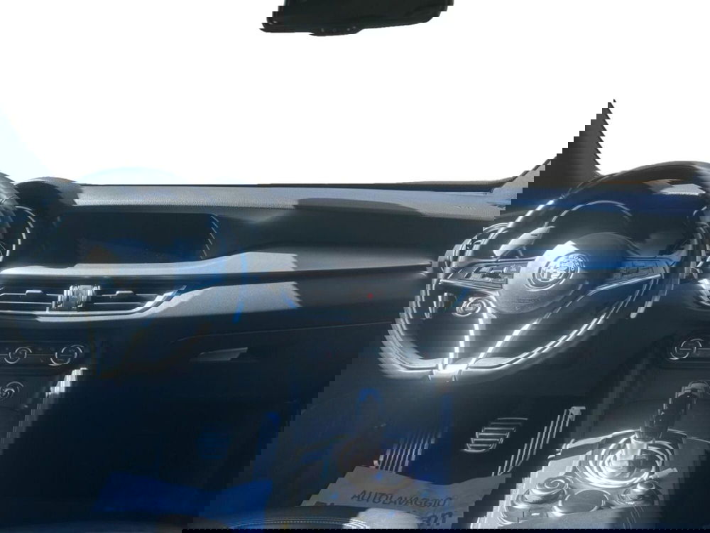 Alfa Romeo Stelvio usata a Salerno (5)