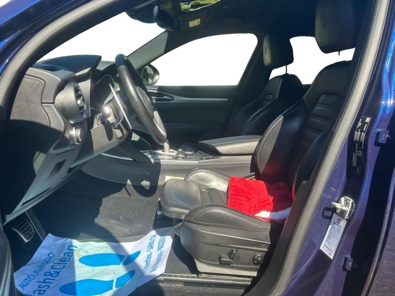 Alfa Romeo Stelvio usata a Salerno (6)