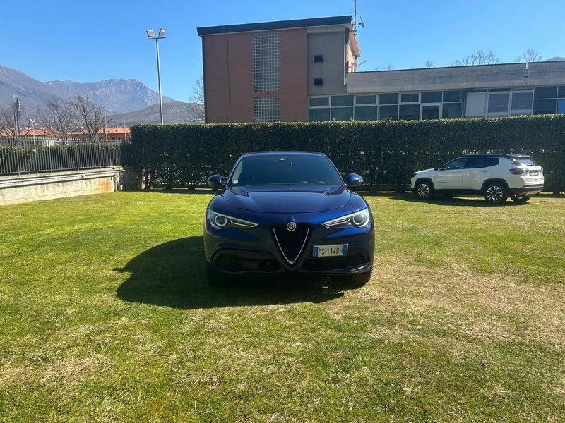 Alfa Romeo Stelvio usata a Salerno (9)