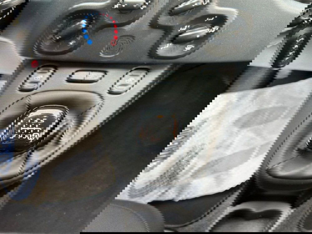 Fiat Panda Cross nuova a Salerno (19)