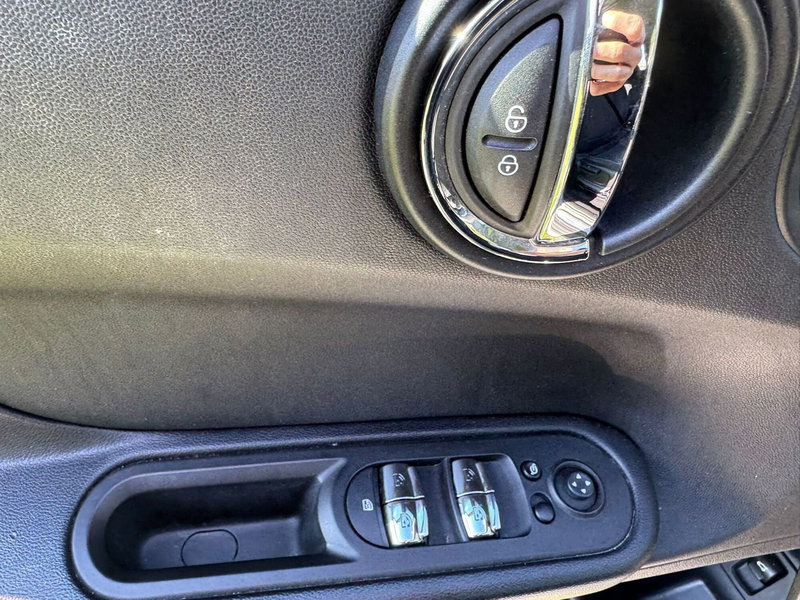 MINI Mini Countryman usata a Salerno (14)