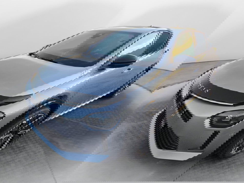 Lancia Ypsilon nuova a Salerno (2)