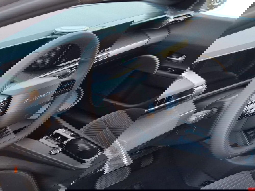 Lancia Ypsilon nuova a Salerno (7)