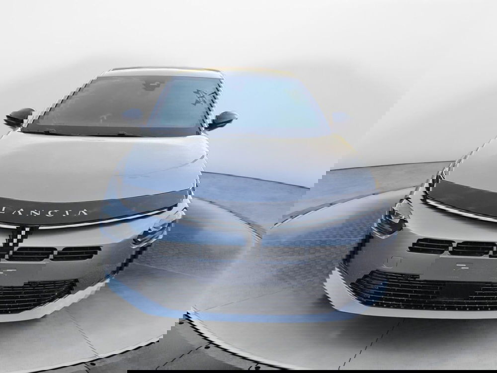 Lancia Ypsilon nuova a Salerno (8)