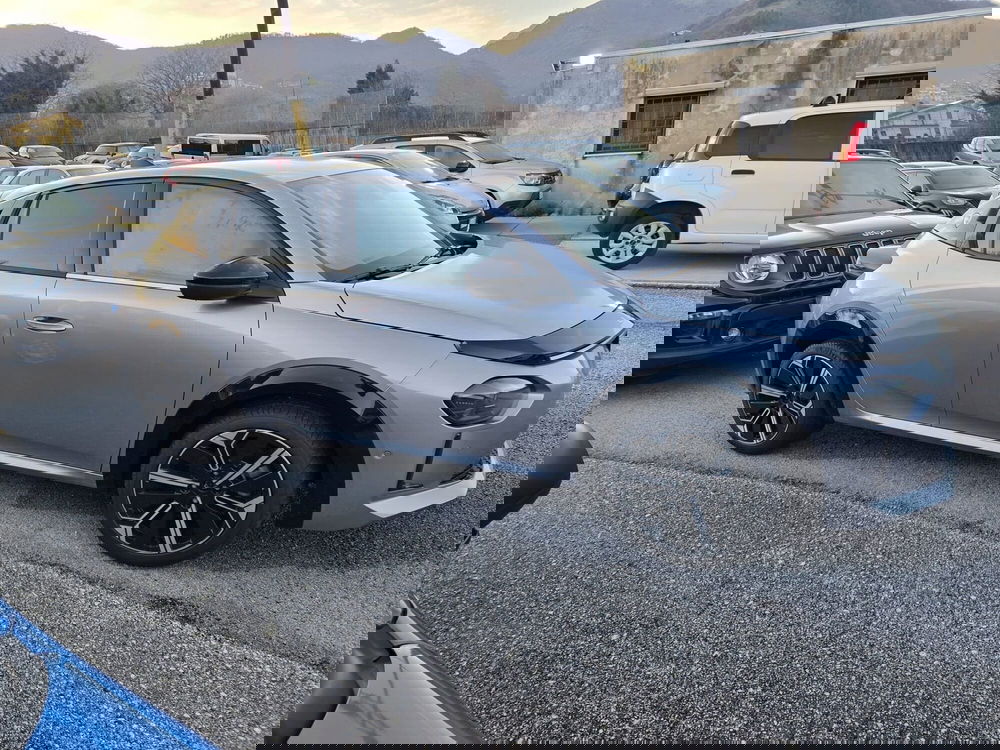 Lancia Ypsilon nuova a Salerno (9)