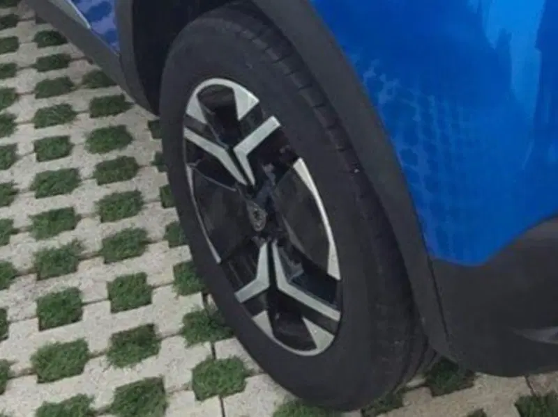 Peugeot 2008 usata a Salerno (11)