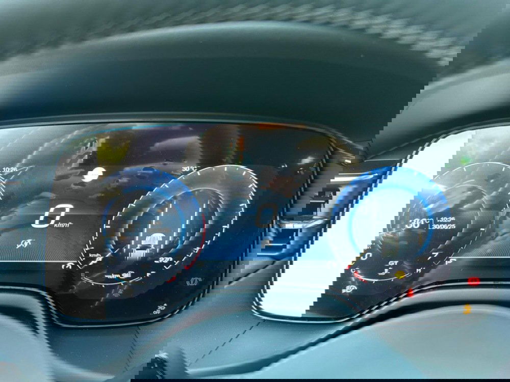 Maserati Grecale nuova a Salerno (17)