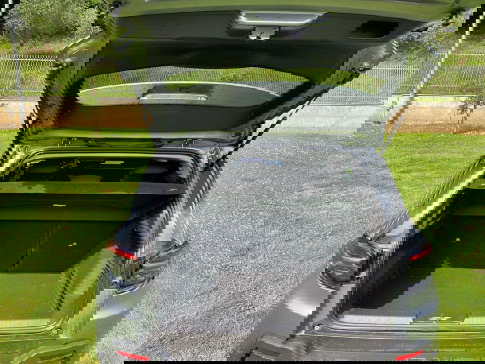 Jeep Avenger usata a Salerno (14)