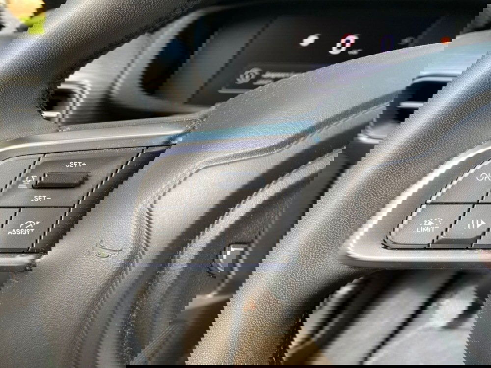 Jeep Avenger usata a Salerno (18)