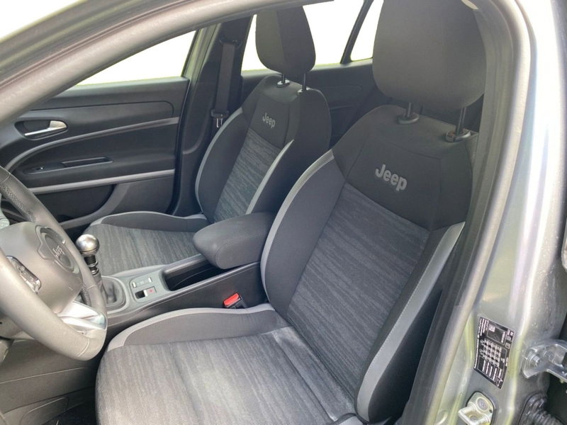 Jeep Avenger usata a Salerno (8)