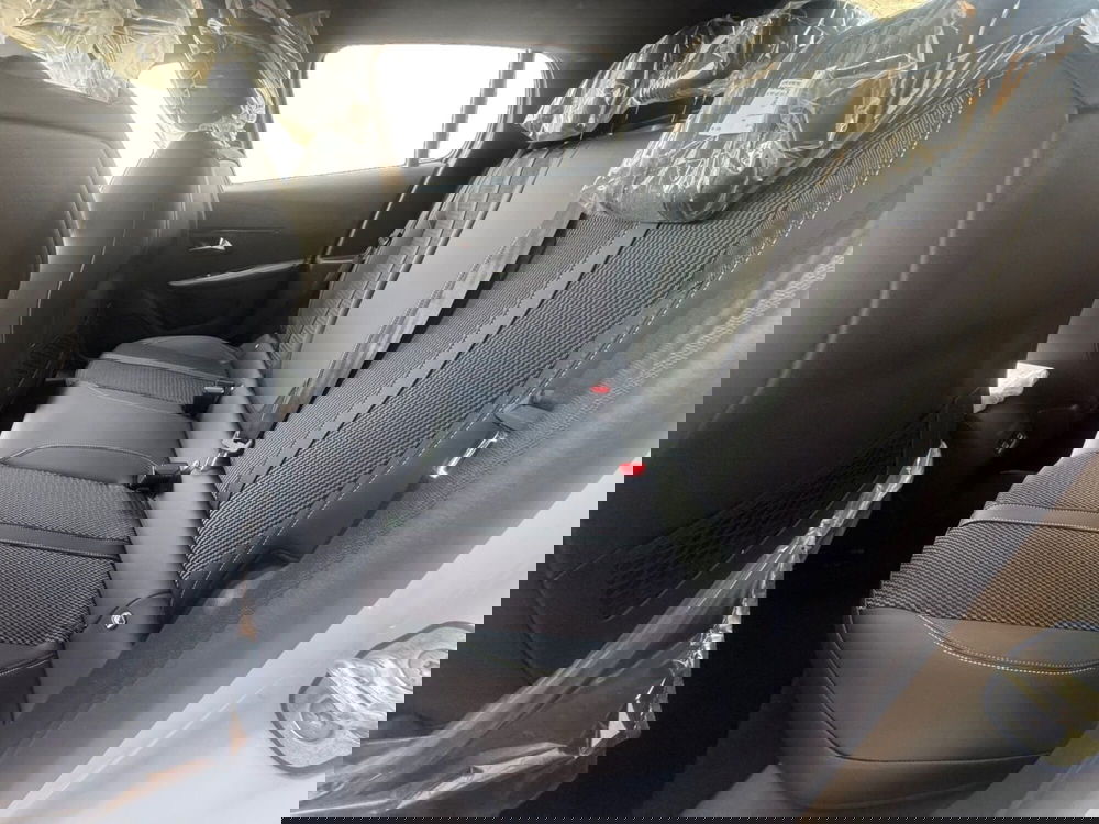 Peugeot 208 nuova a Salerno (7)