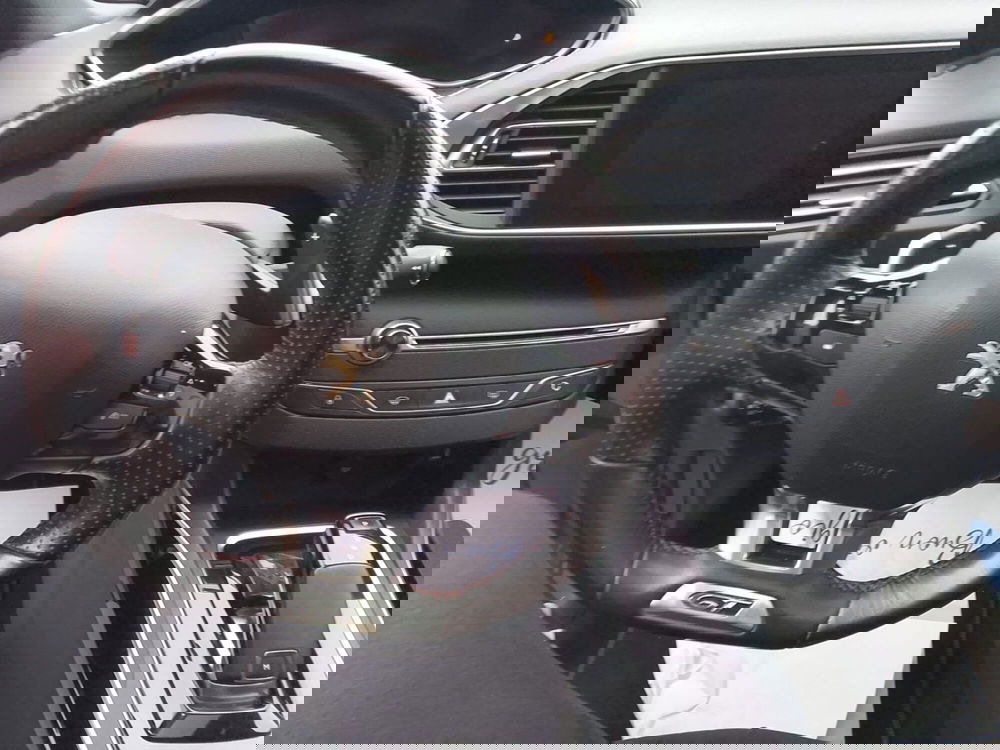 Peugeot 308 SW usata a Salerno (6)