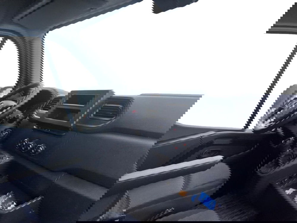 Renault Master Furgone usata a Salerno (6)