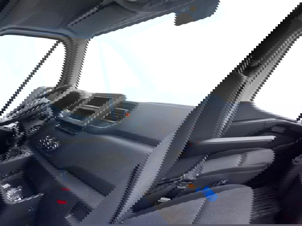 Renault Master Furgone usata a Salerno (7)