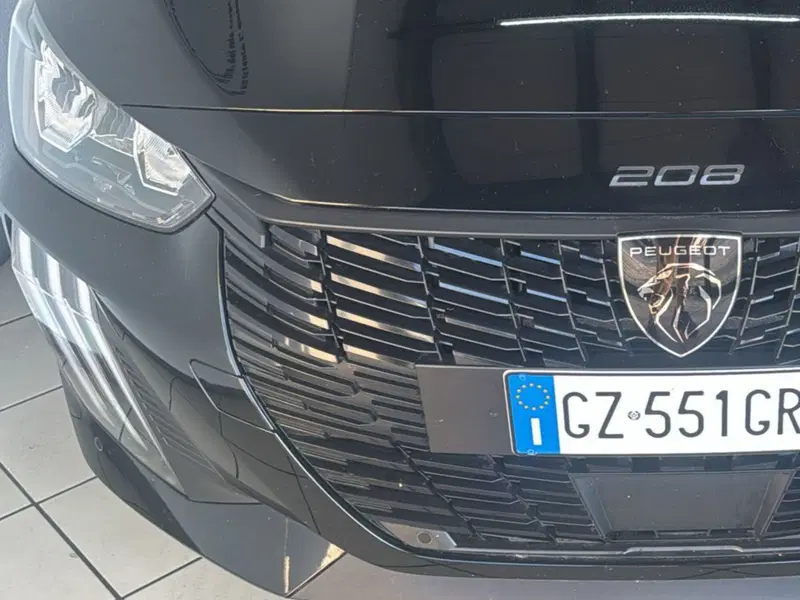 Peugeot 208 usata a Salerno (9)