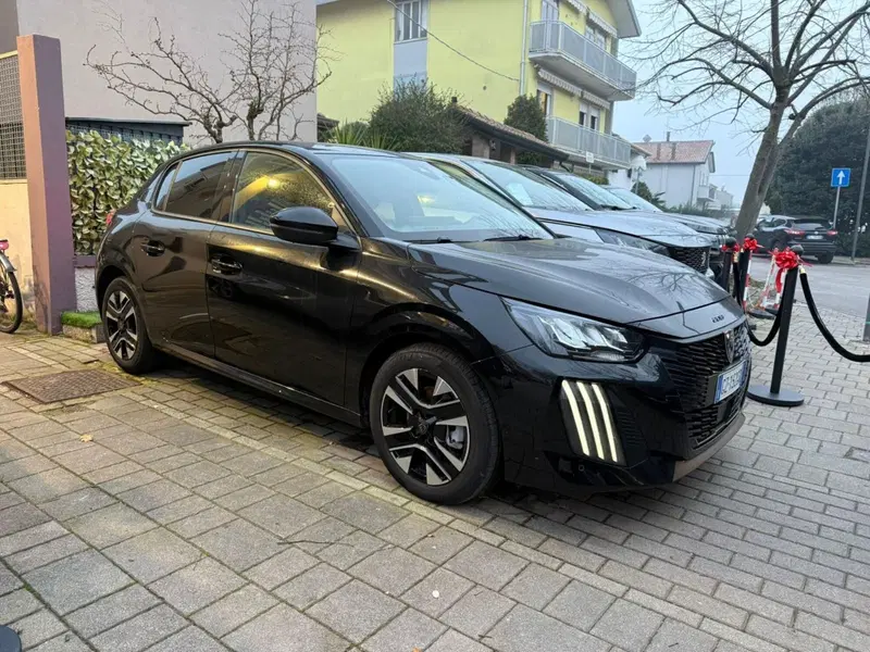 Peugeot 208 usata a Salerno (9)